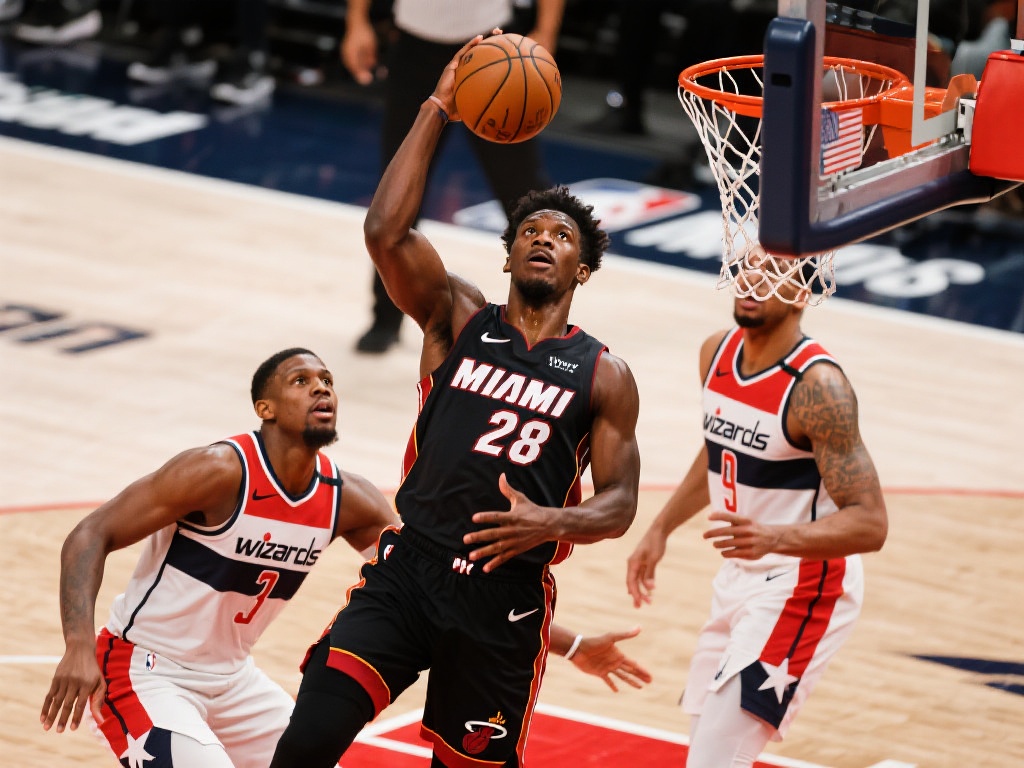 阿德巴约28+12统治内线 普尔35分难救主 热火客场狂胜奇才 在这场比赛中,热火队展现了令人叹服的攻防