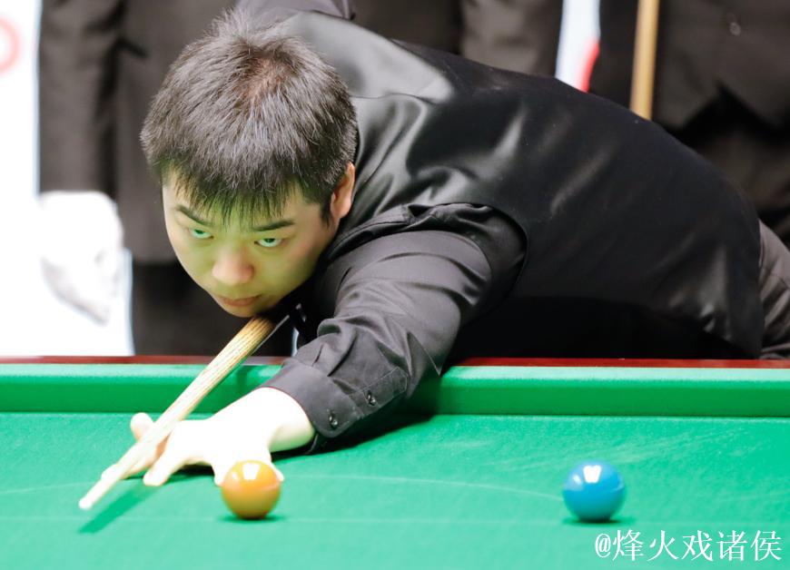 斯诺克冷门迭出：中国小将4-2击败七冠王，80后名将遭遇一轮游
